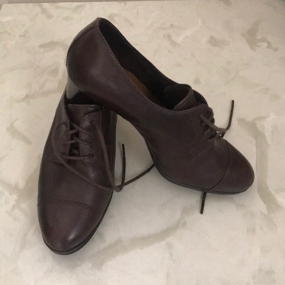 Rockport Shoes - ROCKPORT Leather Oxford Heels